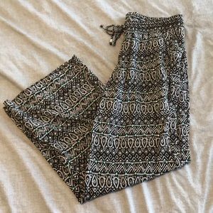 Wide leg Aztec print pants
